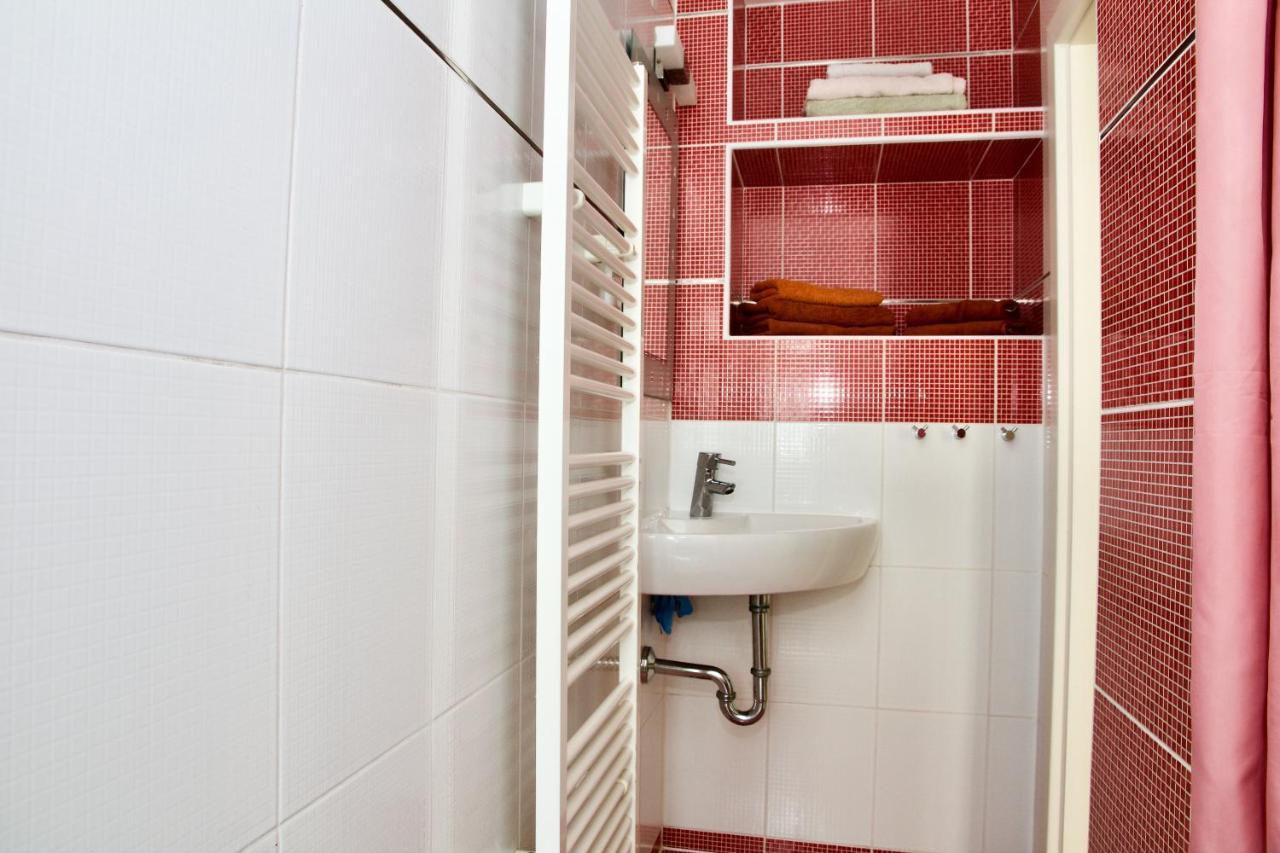 Ubytovani 1204 Na Ulici Krale Jiriho Apartment Karlovy Vary Luaran gambar