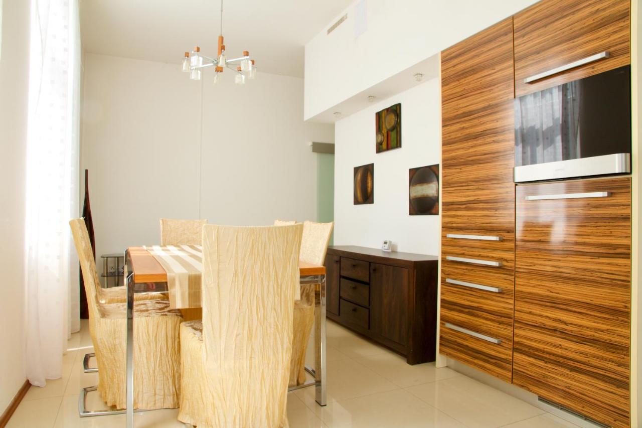 Ubytovani 1204 Na Ulici Krale Jiriho Apartment Karlovy Vary Luaran gambar